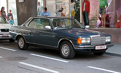 Holiday day 6: Mercedes-Benz 280 CE in Salzburg with owner