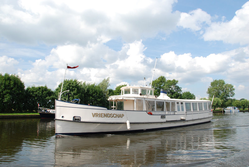 A trip with the steam tug Adelaar: the Vriendschap (Friendship)
