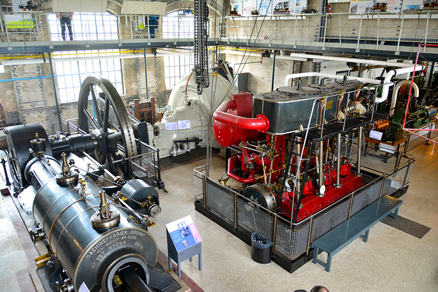 Nederlands Stoommachine Museum – Engines and pump