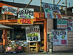 Mercado MI Rancho in Salinas