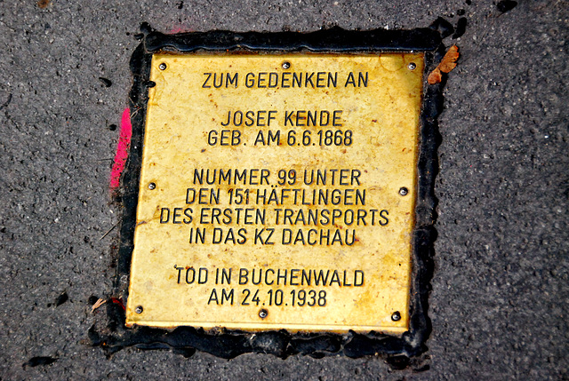 Memorial plate of one of the victims of the first transport out of Vienna