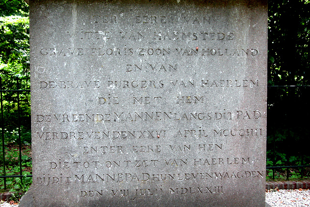 Text on the Manpad monument