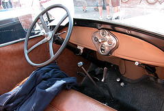 Dashboards at the Oldtimer Day Ruinerwold: 1929 Ford A Roadster