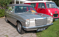 Oldtimer Day Ruinerwold: 1974 Mercedes-Benz 220 D