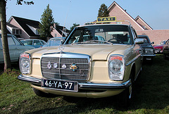 Oldtimer Day Ruinerwold: 1973 Mercedes-Benz 230
