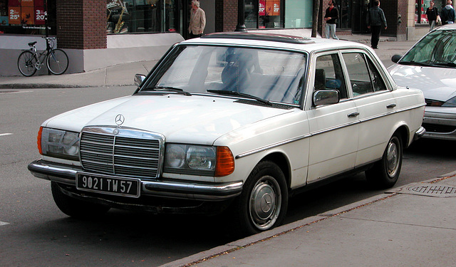 the mercedes-benz w123 in canada: 280e in montreal