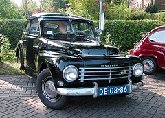 Oldtimer day in Ruinerwold (NL): 1953 Volvo PV 444 E