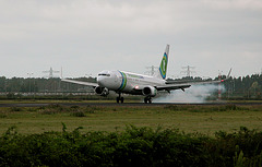Landing Transavia-Boeing 737 at Schiphol