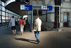 Celebration of the centenary of Haarlem Railway Station: Shadow spot