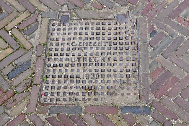 Manhole cover of 1930
