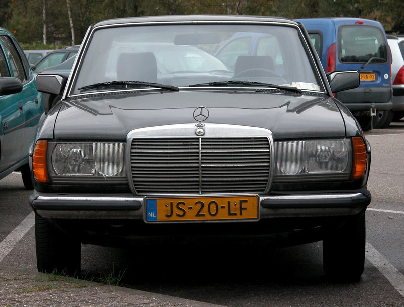 1983 Mercedes-Benz 300 D
