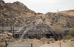 Victorville Mineral Road bridge (1327)