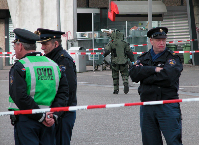 Bomb scare in Leiden: bomb squad moving in