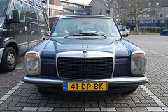 1974 Mercedes-Benz 230.4