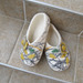 felted slippers - grey with a yellow flower