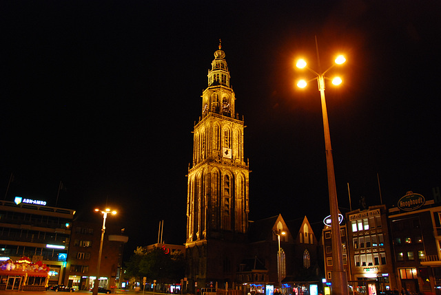Groningen: Martinitoren (Martini Tower) at night