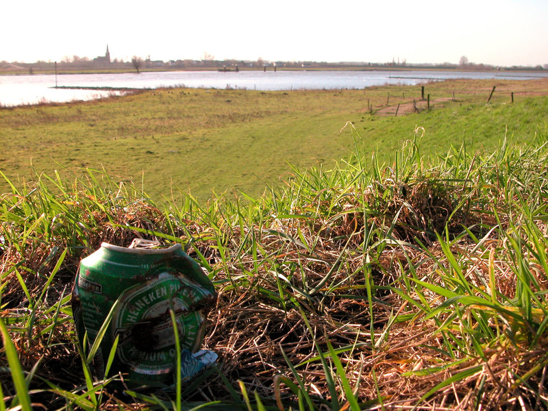 Heineken and the river Lek at Honswijk