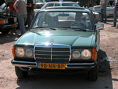 Mercedes-Benz 250 with its lights on