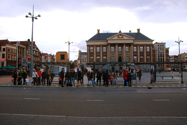 Groningen: Bus stop on the Grote Markt (Large Market)