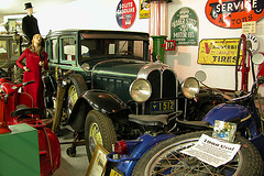 The Miracle of America Museum (Polson, Montana): 1929 Oakland