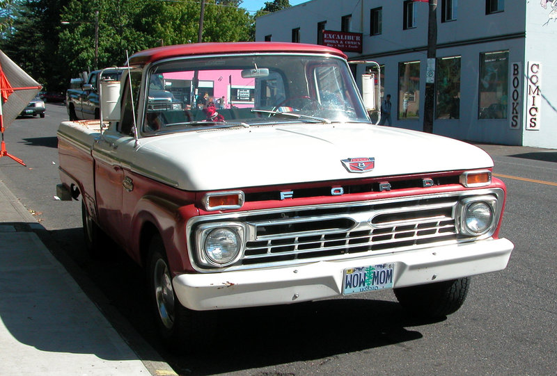 Cars of Portland: Ford truck