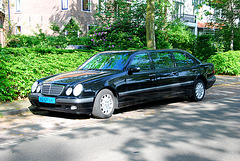 2001 Mercedes-Benz E 200 CDI Long