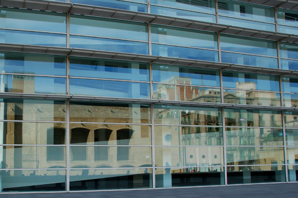 Building reflection - Museum of Contemporary Art