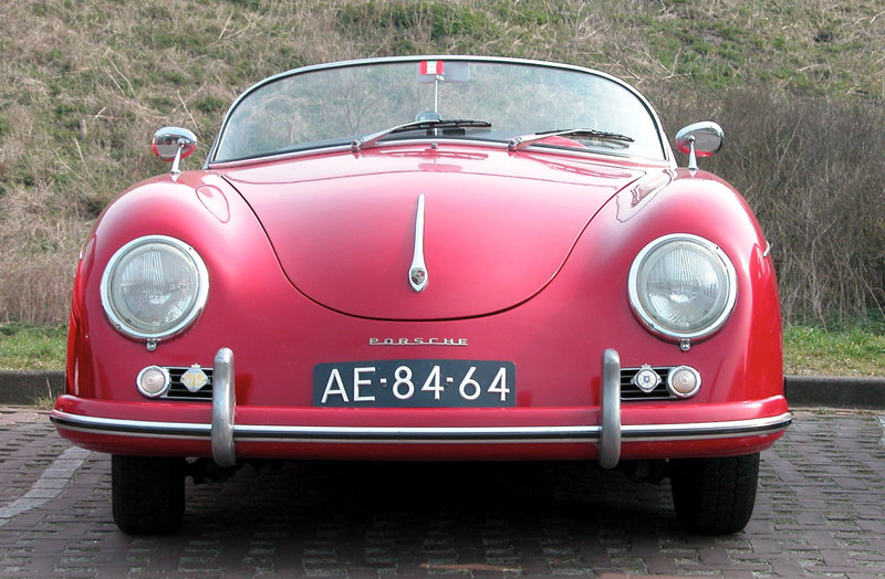 Porsche with telelens