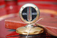 Oldtimer day at Ruinerwold: Thermometer on a Hanomag tractor