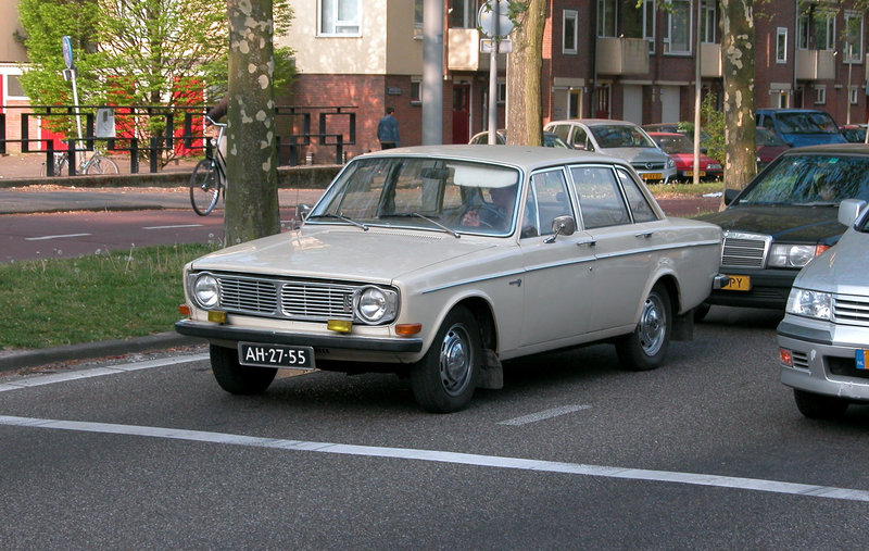 1969 Volvo 144
