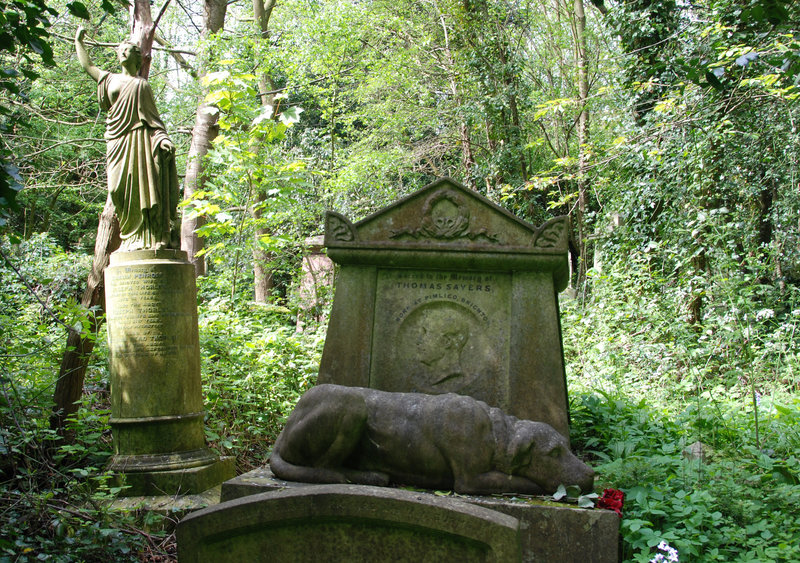 West Highgate Cemetery – Grave of Thomas Sayers