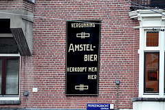 Amstel-bier verkoopt men hier