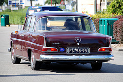 Mercedes meeting: 1965 Mercedes-Benz 190