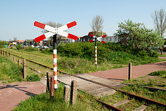 The old branch line to IJmuiden: Casembrootstraat station