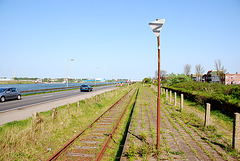 The old branch line to IJmuiden: Casembrootstraat station