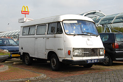 1976 Mercedes-Benz L 206 D with special MacDonald attachment