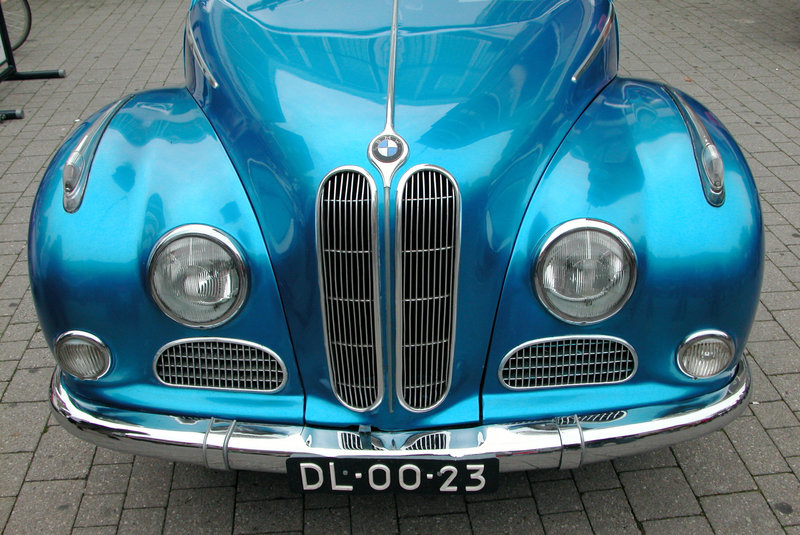 Emmen oldtimerday: 1960 BMW 3200 Super