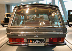 In the Mercedes-Museum: 200 D Hearse