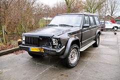 1995 Jeep Cherokee 2.5 TD S with some accident damage