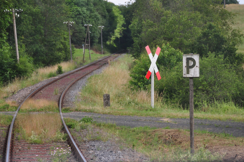 Unprotected railway crossing