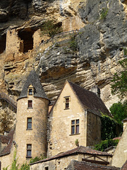 La Roque Gargeac- Cliffside With Troglodyte Dwellings