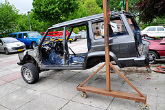 1995 Jeep Cherokee 2.5 TD S with the rear axle removed