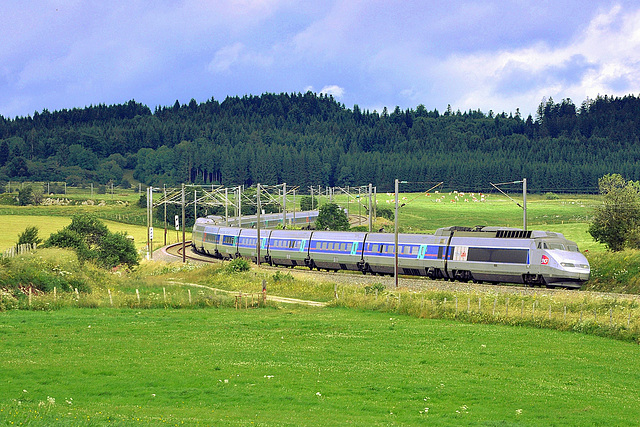TGV dans les courbes du Haut Doubs
