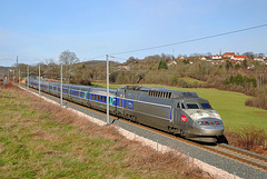 TGV sur le raccordement Ouest
