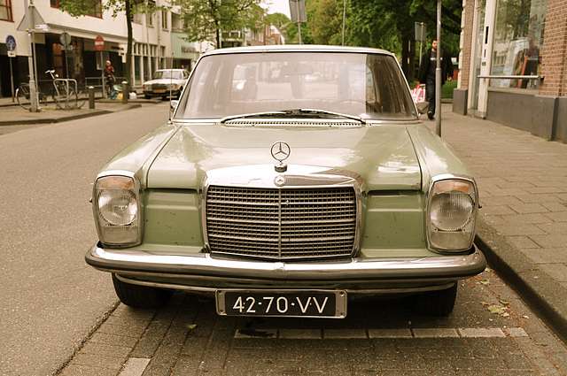 1972 Mercedes-Benz 230
