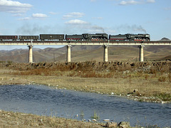 Westbound over the Reshui viaduct