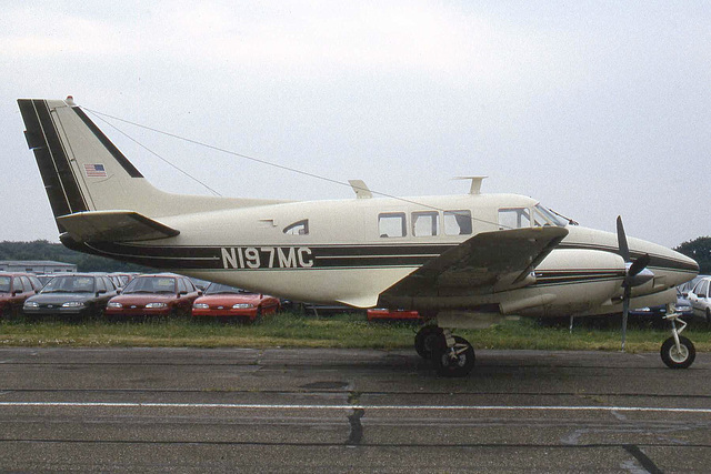 Beech Queen Air N197MC