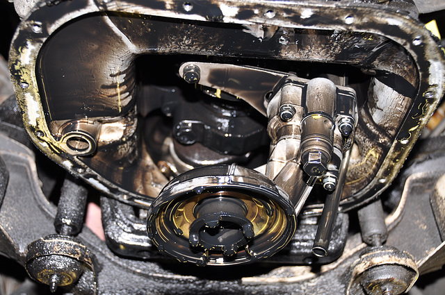 Mercedes-Benz engine with the oil pan removed