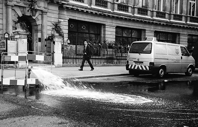 London Water Leak IID 3.5cm Elmar