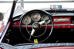 1959 Alfa Romeo Giulietta Spider dashboard